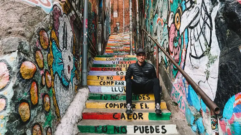 decorated stairs in valparaiso