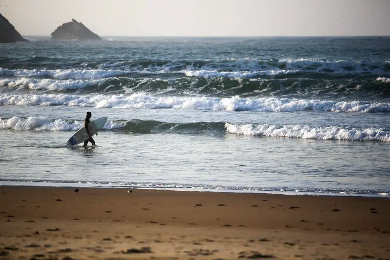 surfing peniche