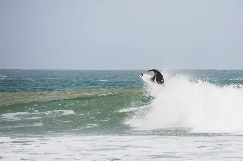 surfing in st ives